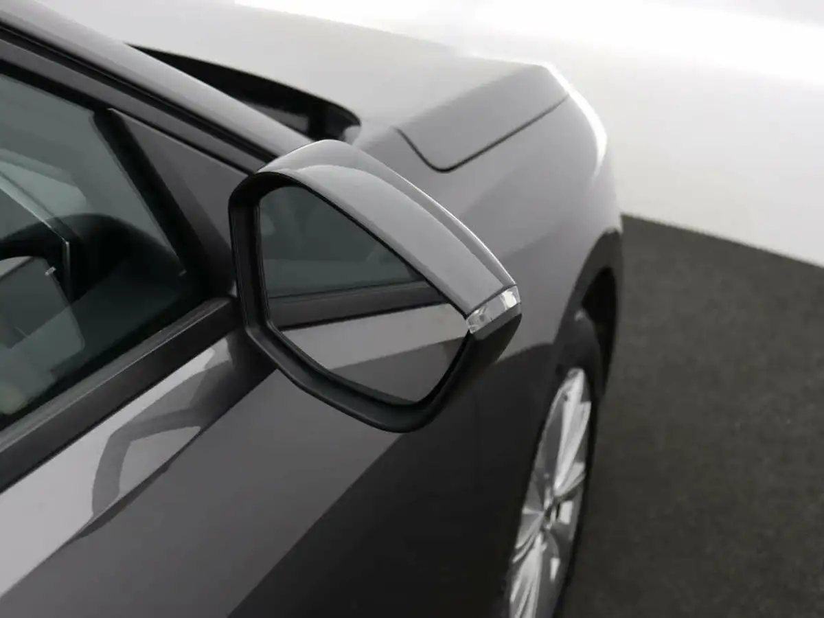 2022-vauxhall-astra-15-turbo-d-design-sport-tourer-big-51