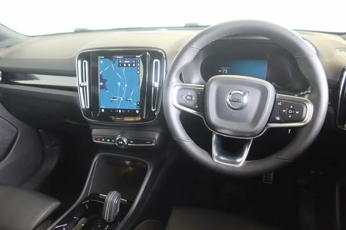 2021-volvo-c40-e-twin-recharge-pro-big-3
