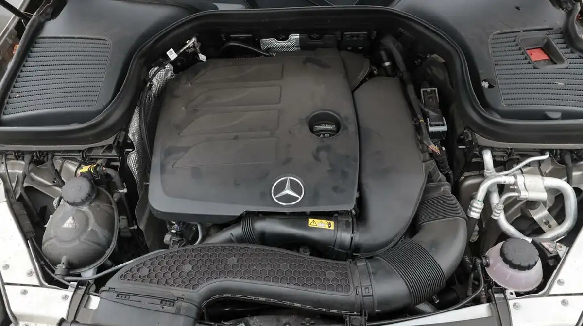 2020-mercedes-benz-glc-class-20-glc300-sport-big-19