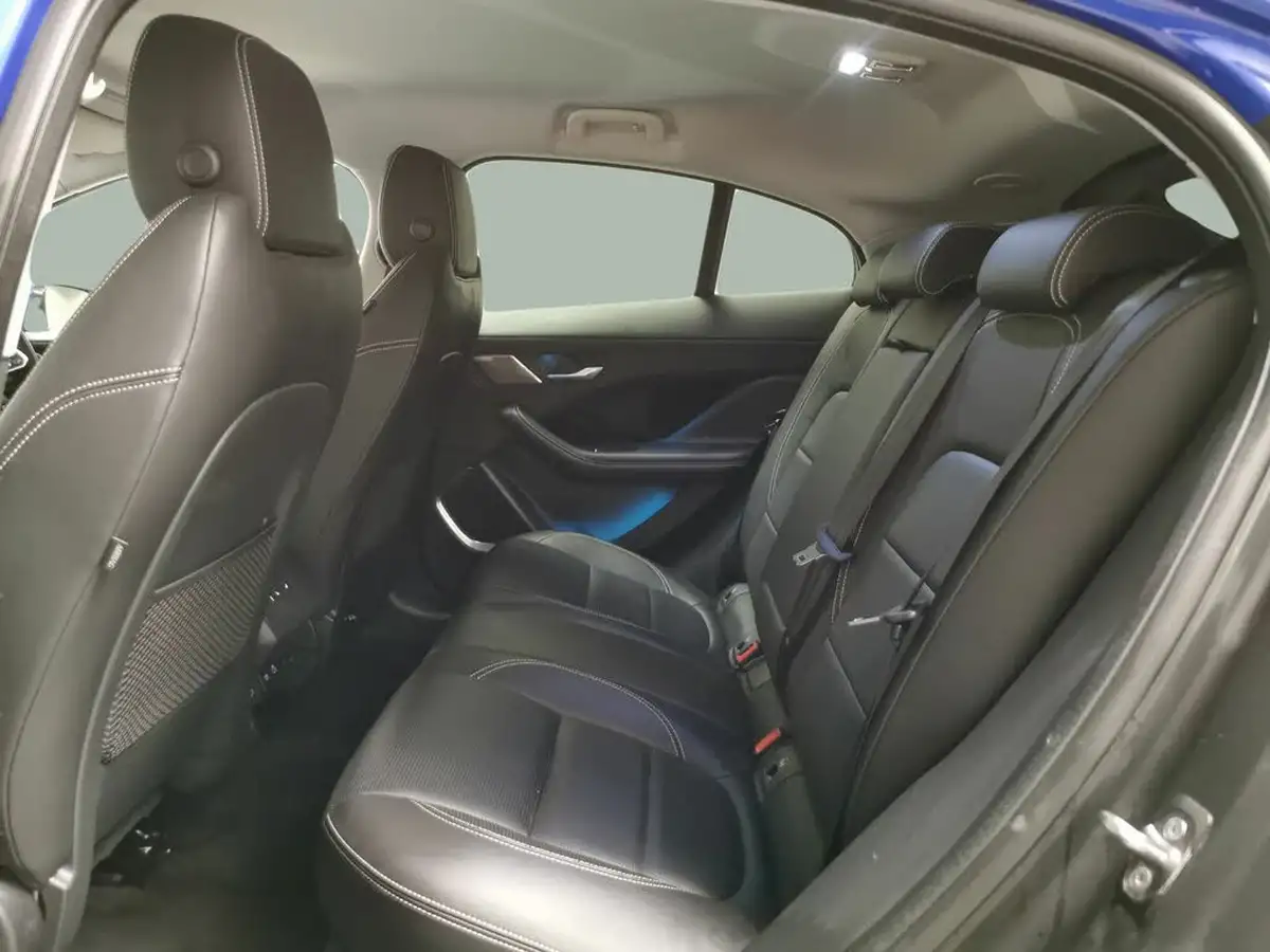 2021-jaguar-i-pace-ev400-hse-big-24