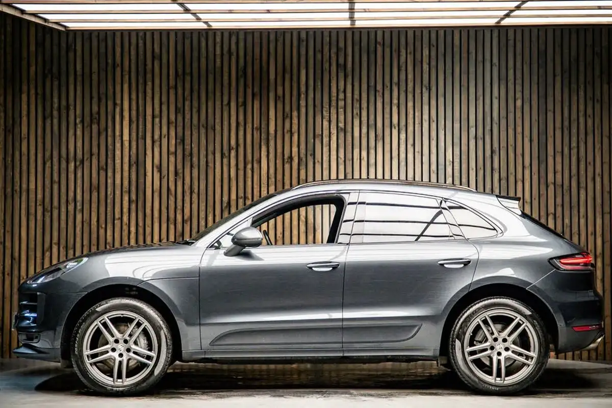 2020-porsche-macan-30-v6-s-big-6