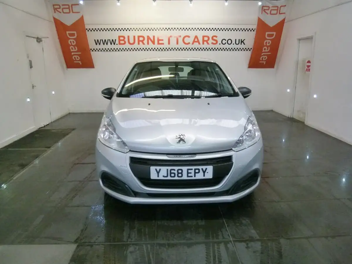 2017-peugeot-208-16bluehdi-access-ac-5d-big-3