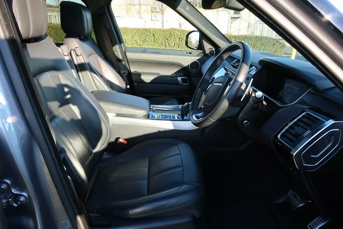 2019-land-rover-range-rover-sport-20-p400e-hse-dynamic-big-22