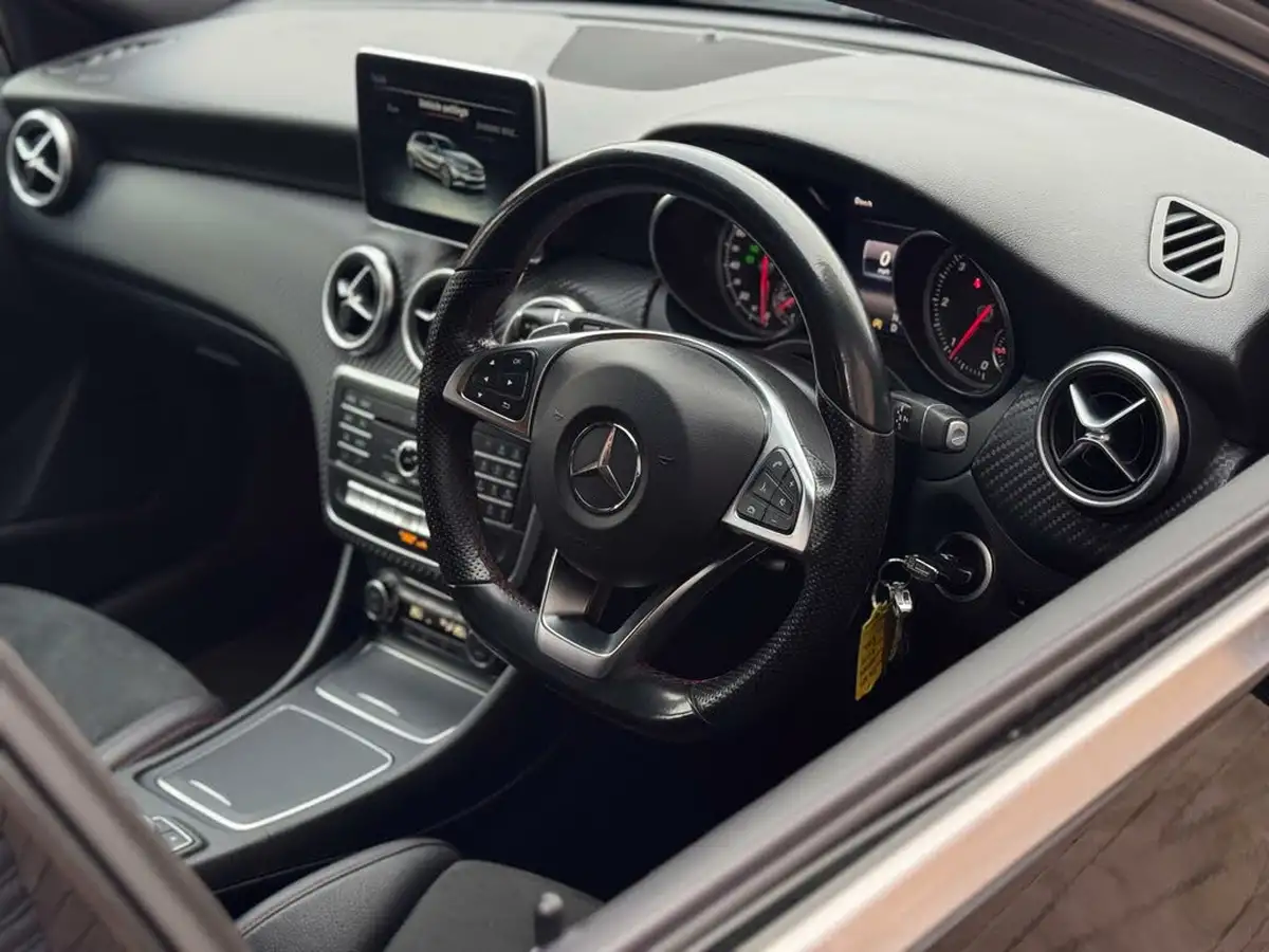 2016-mercedes-benz-a-class-big-33