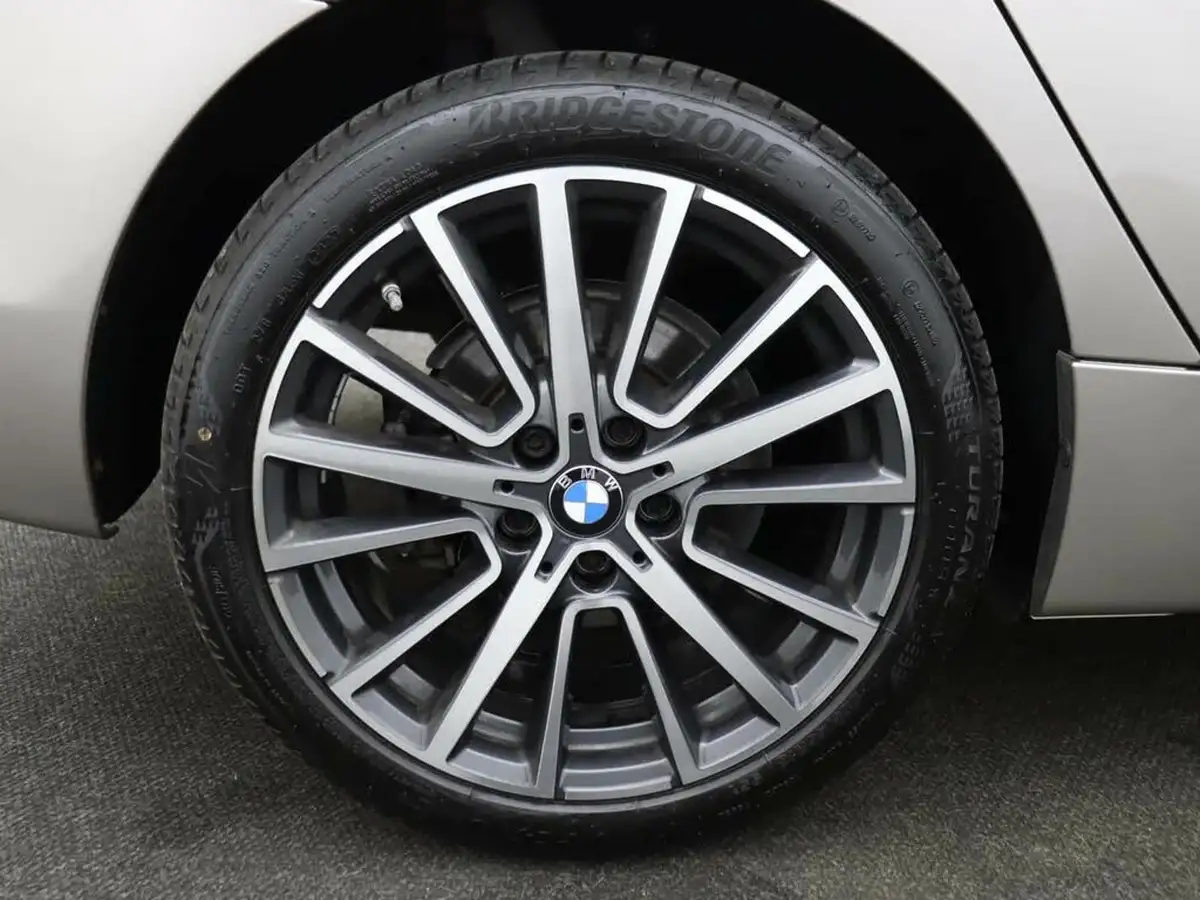 2021-bmw-2-series-20-220i-luxury-active-big-8