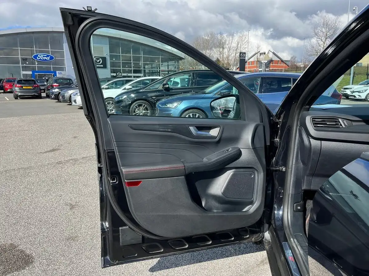 2024-ford-kuga-25t-st-line-x-edition-190ps-fhev-big-37
