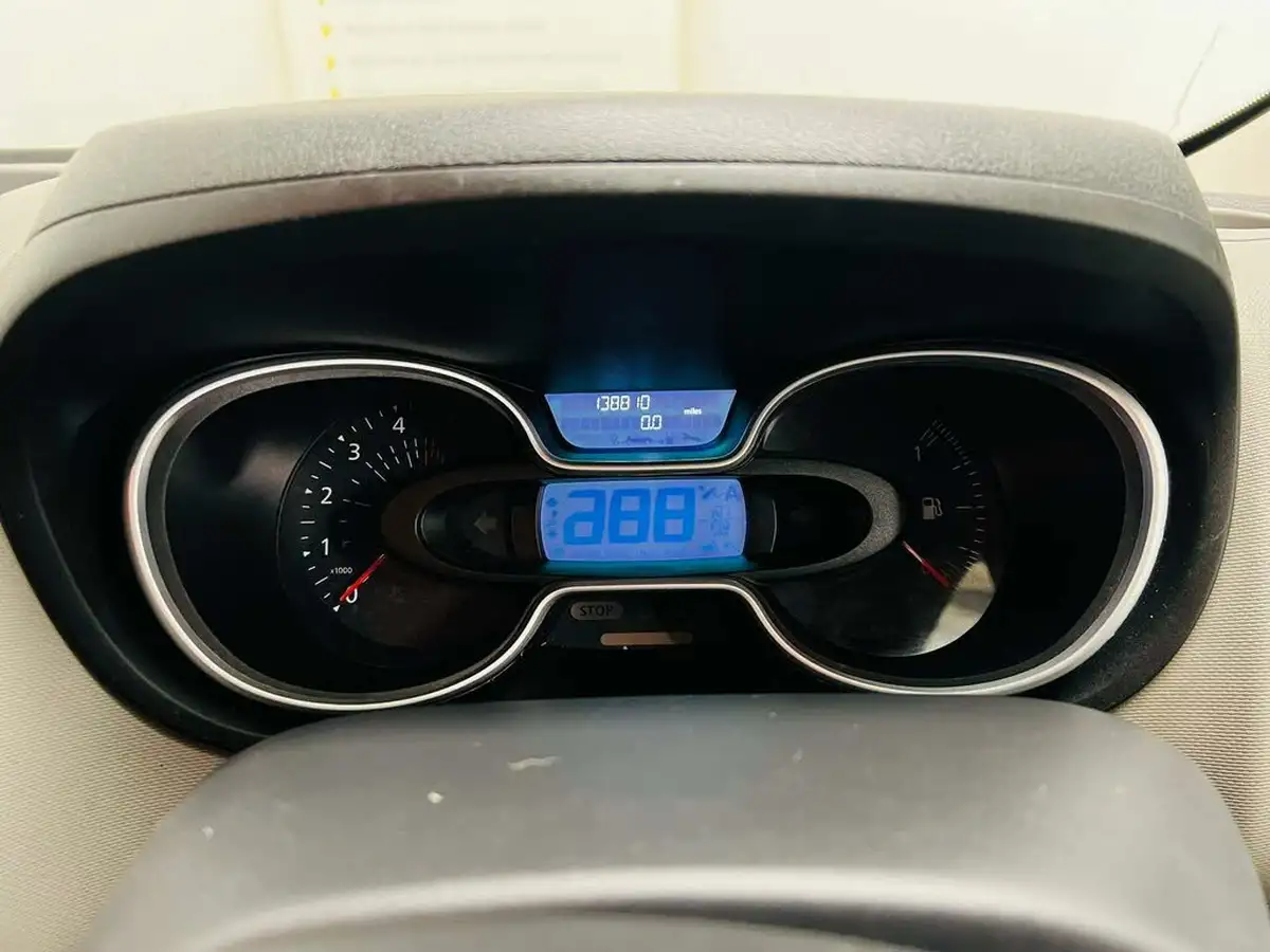 2019-renault-trafic-16dci-sl27-125-sport-nav-energy-125-e6-panel-van-big-17