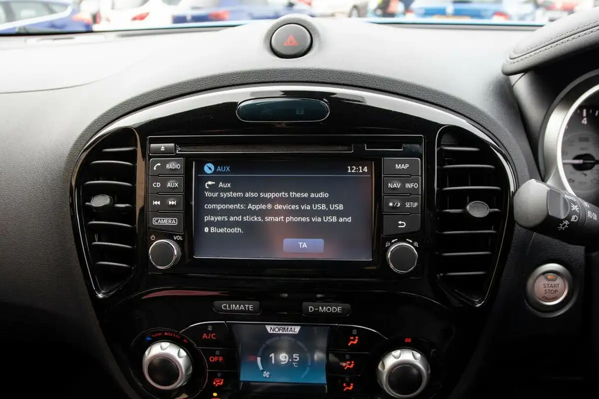 2019-nissan-juke-16-tekna-112ps-xtronic-cvt-big-25
