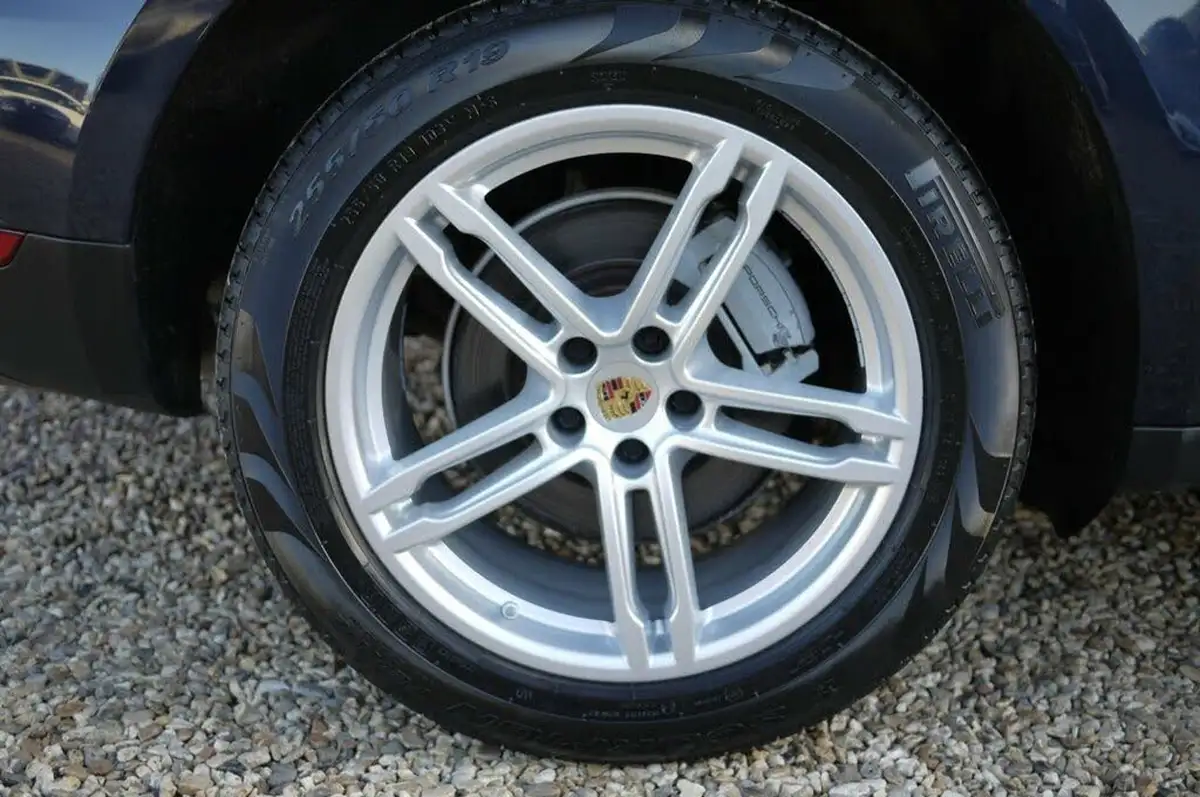 2015-porsche-macan-30td-s-big-20