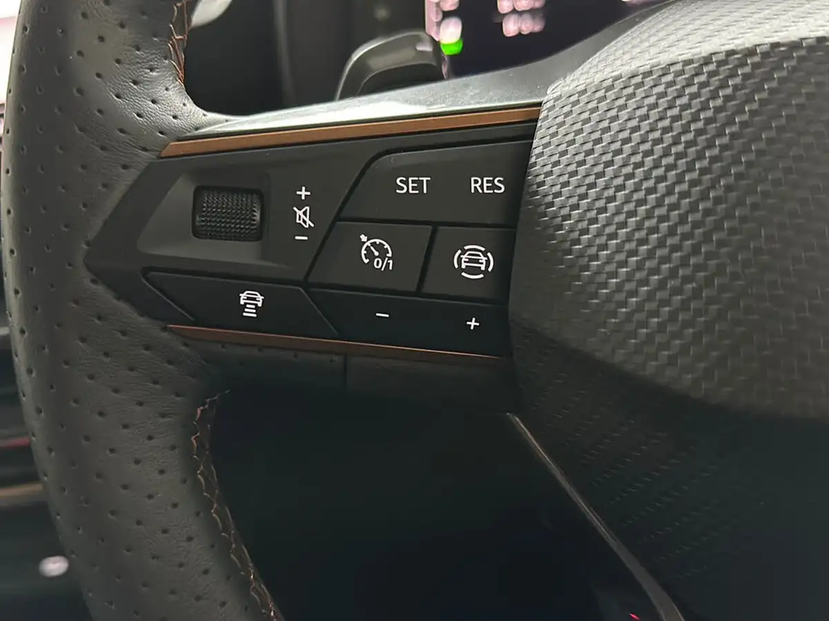2024-cupra-formentor-14-e-hybrid-v2-big-28
