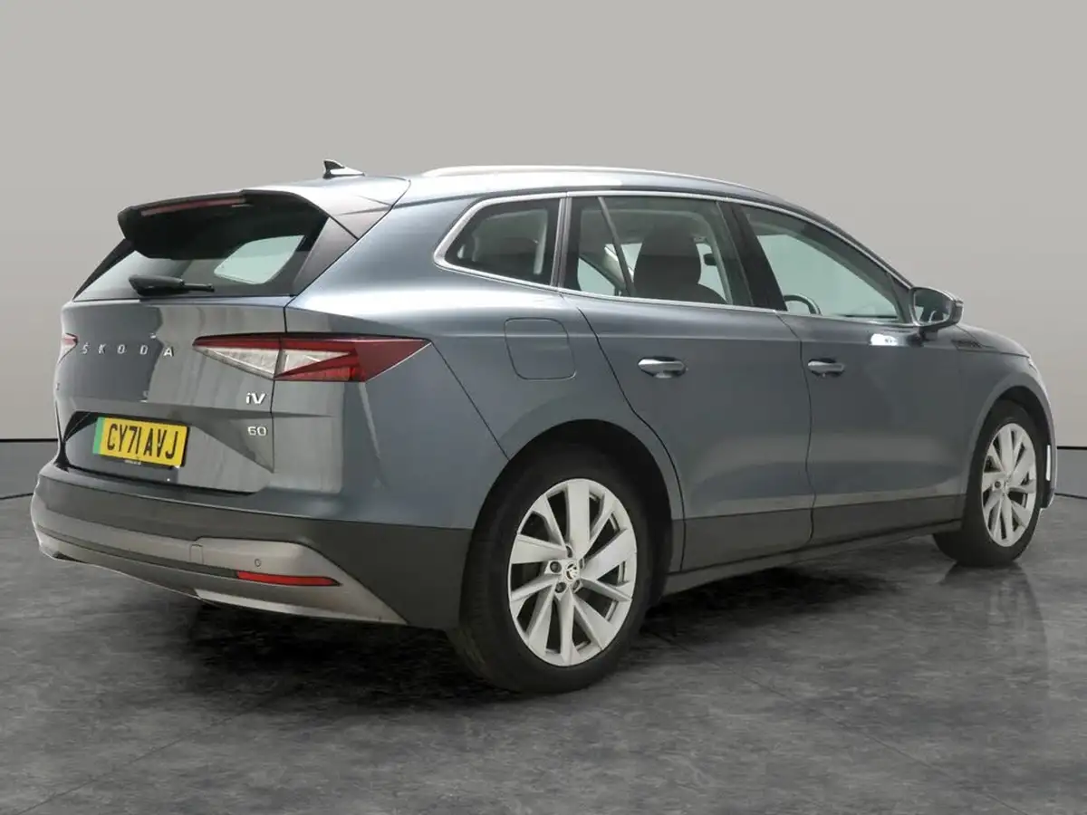 2021-skoda-enyaq-e-60-62-kwh-big-8