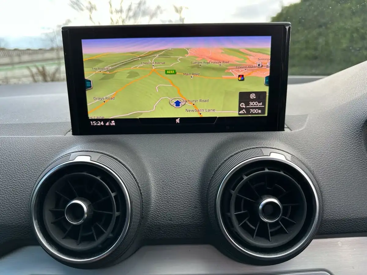 2020-audi-sq2-20-tfsi-black-edition-big-25