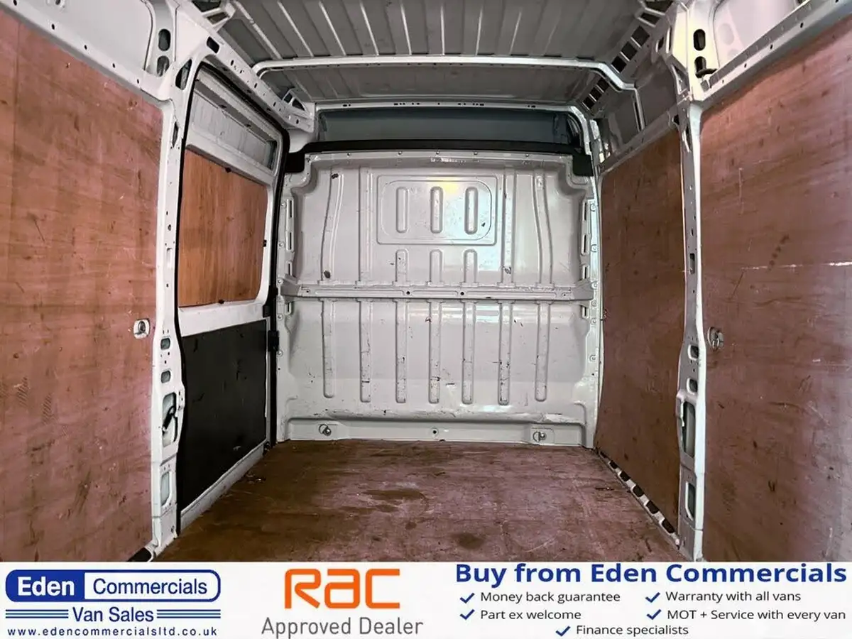 2022-peugeot-boxer-22-bluehdi-professional-335-l3-h2-panel-big-12