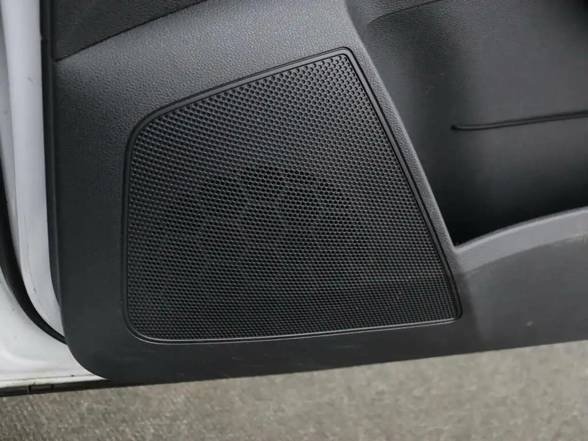 2020-skoda-karoq-15-tsi-se-big-22