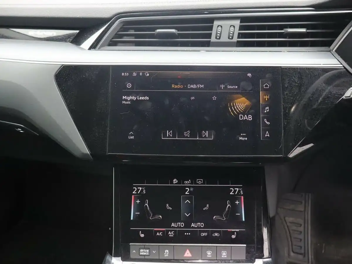 2020-audi-e-tron-50e-technik-big-16