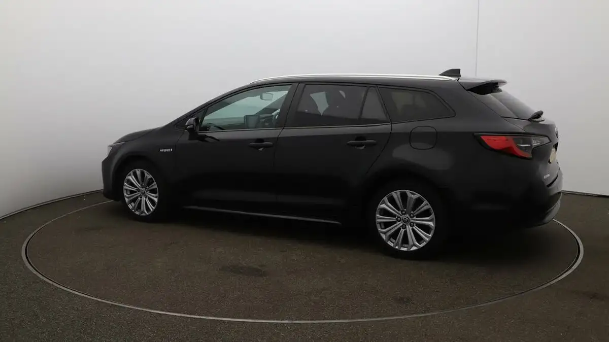 2021-toyota-corolla-18-vvt-i-design-trk-touring-sports-5d-big-39