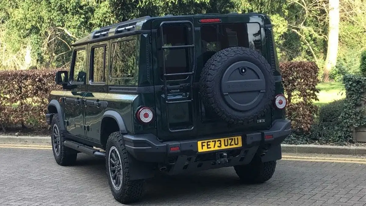 2023-ineos-grenadier-30td-fieldmaster-edition-249ps-4x4-station-wagon-5d-auto-big-1