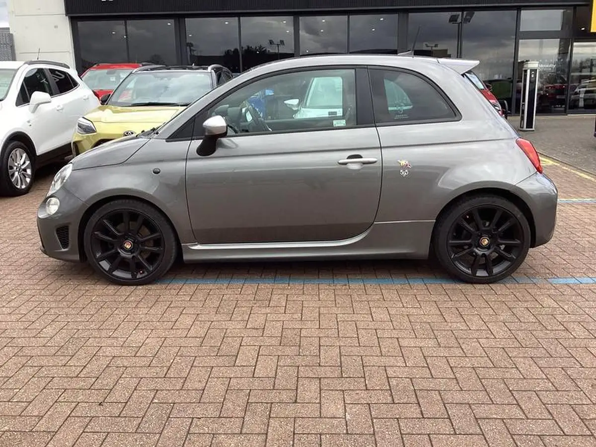 2016-abarth-595-14-tjet-turismo-big-5
