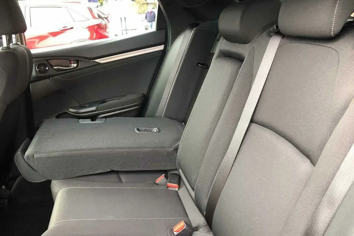 2019-honda-civic-10-vtec-turbo-sr-hatchback-5d-big-21