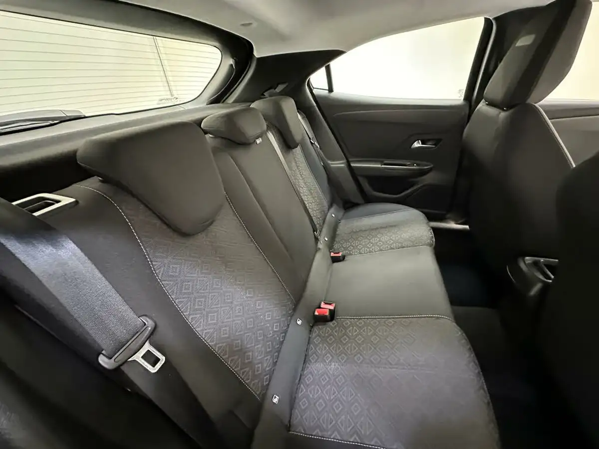 2022-vauxhall-mokka-12-se-edition-big-17
