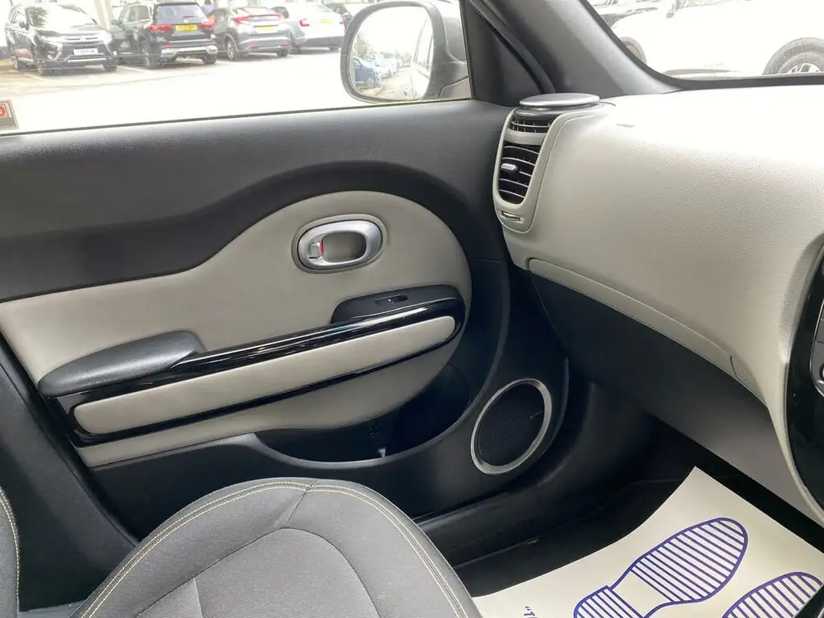 2015-kia-soul-16-connect-plus-big-50
