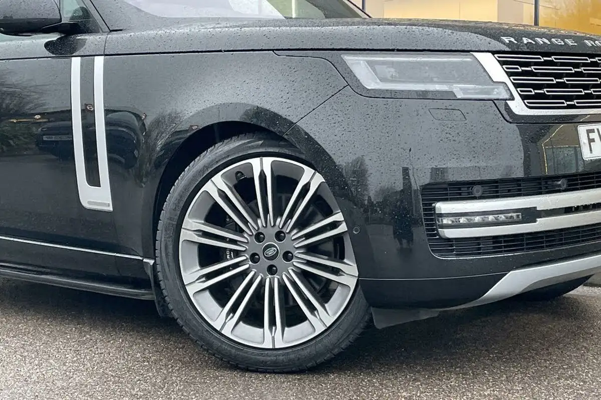 2023-land-rover-range-rover-30-d350-se-big-7