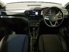 2021-volkswagen-t-cross-small-2