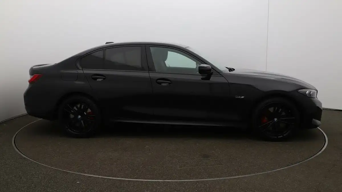 2023-bmw-3-series-20-330e-m-sport-saloon-4d-big-48