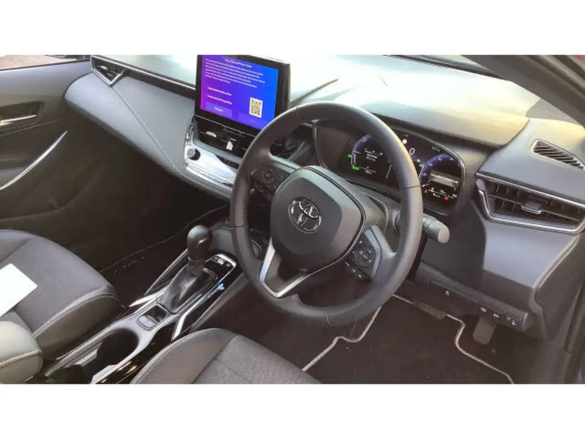 2023-toyota-corolla-18-vvt-i-design-138bhp-hatchback-5d-big-10