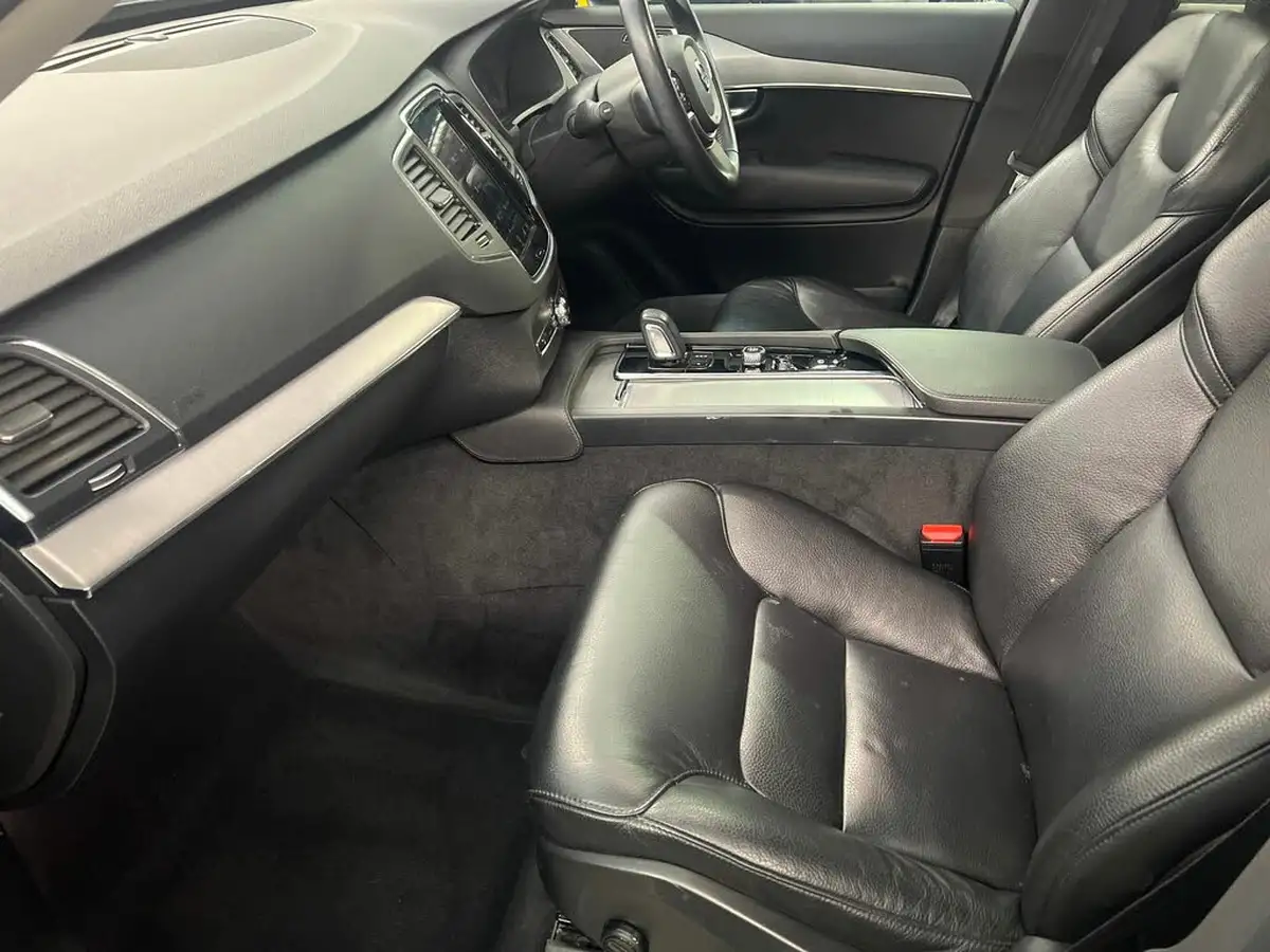 2020-volvo-xc90-20td-b5-momentum-big-1