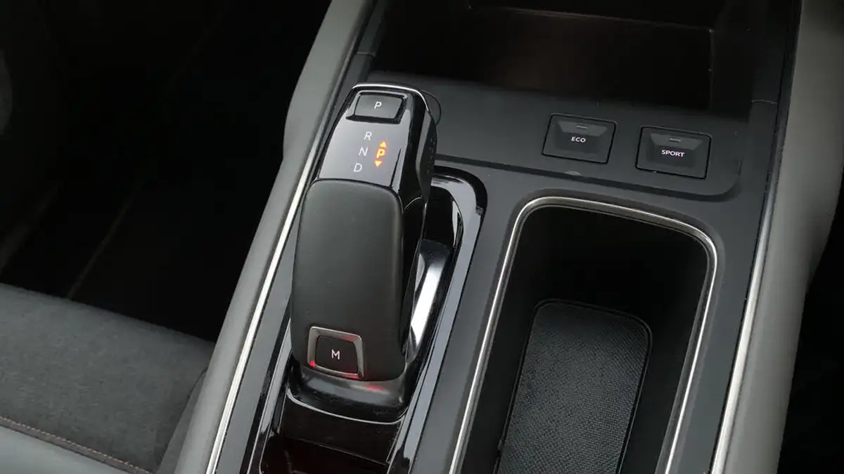 2019-citroen-c5-aircross-16-puretech-flair-big-19