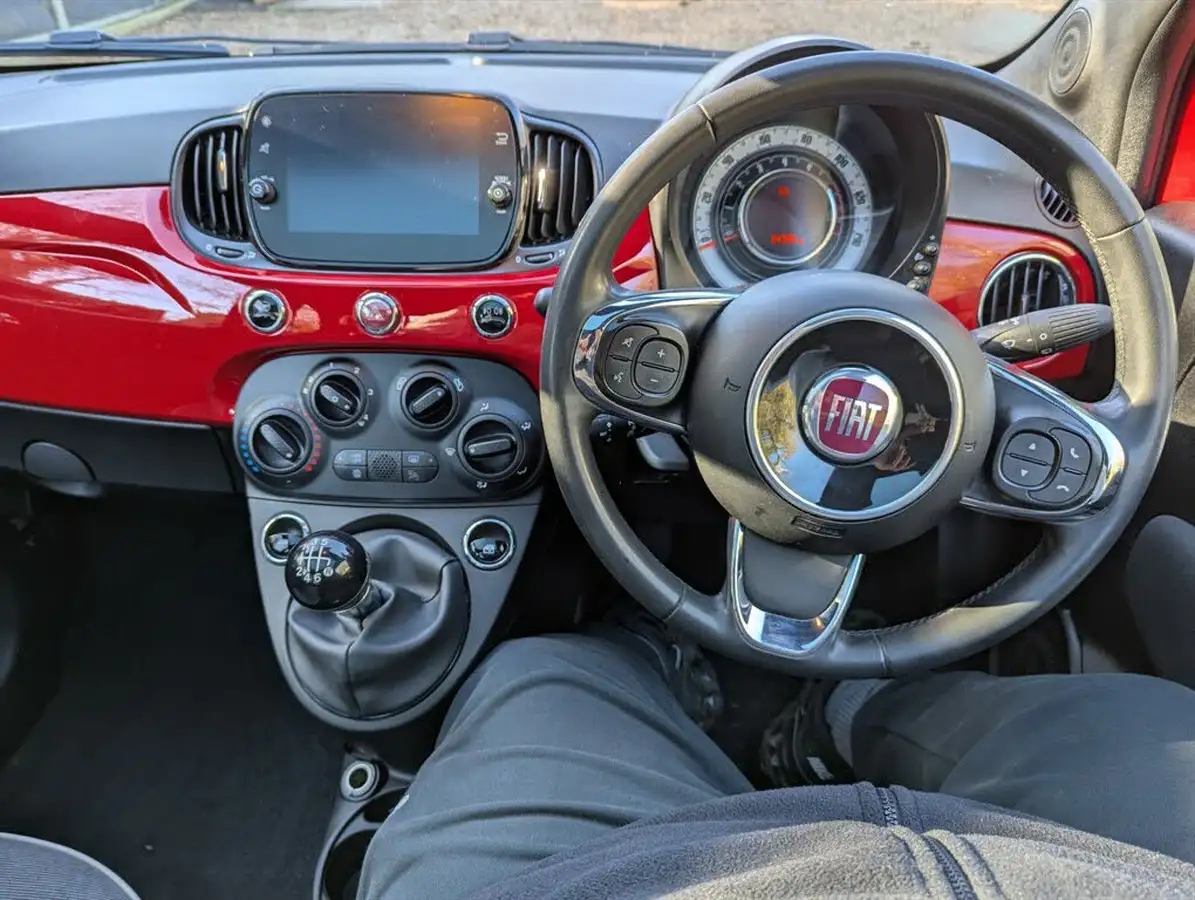 2020-fiat-500-10-lounge-big-13