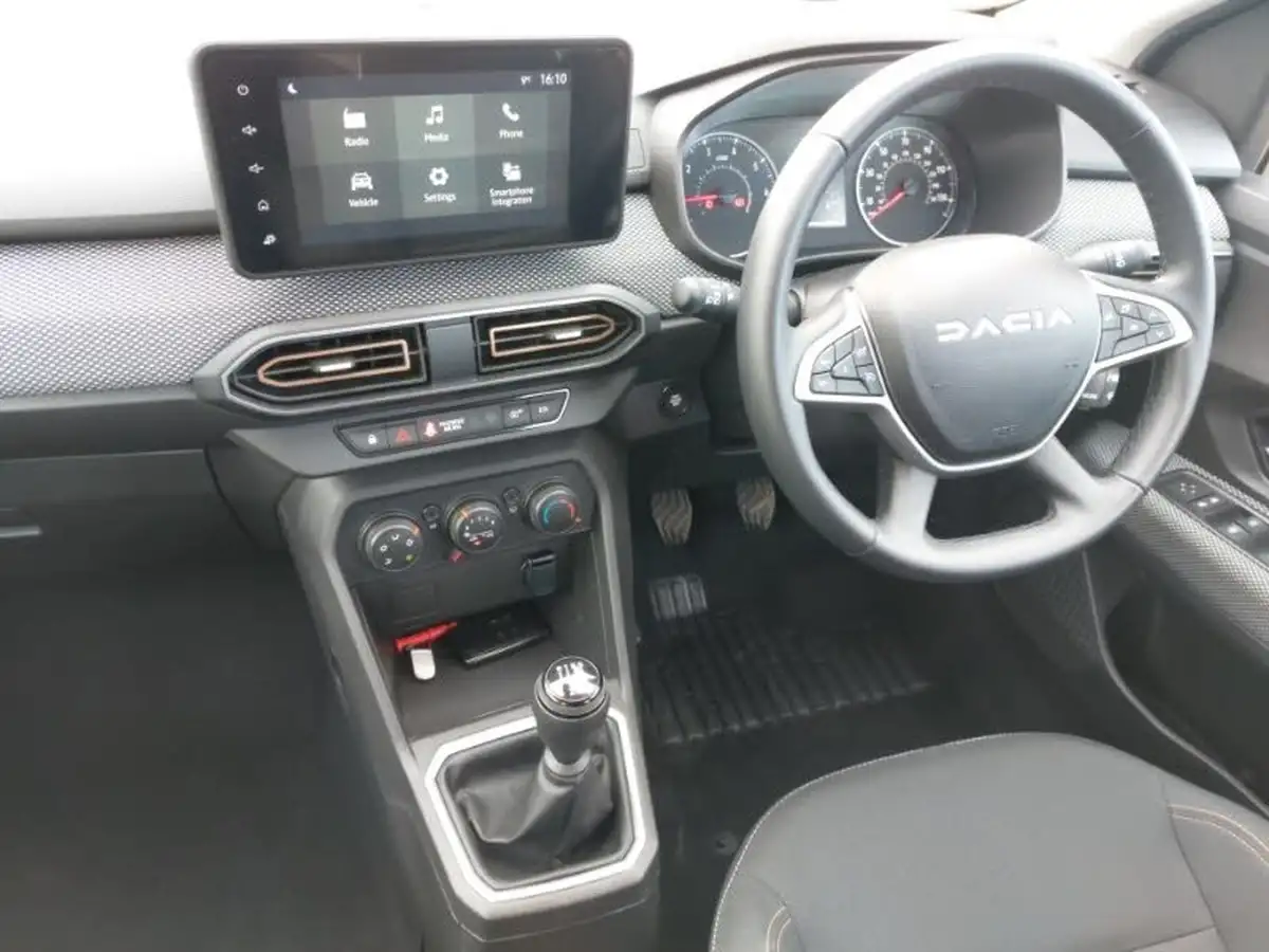 2024-dacia-sandero-stepway-10-tce-expression-90bhp-big-9