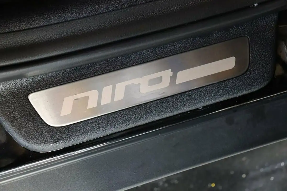 2020-kia-niro-16-gdi-phev-3-big-31