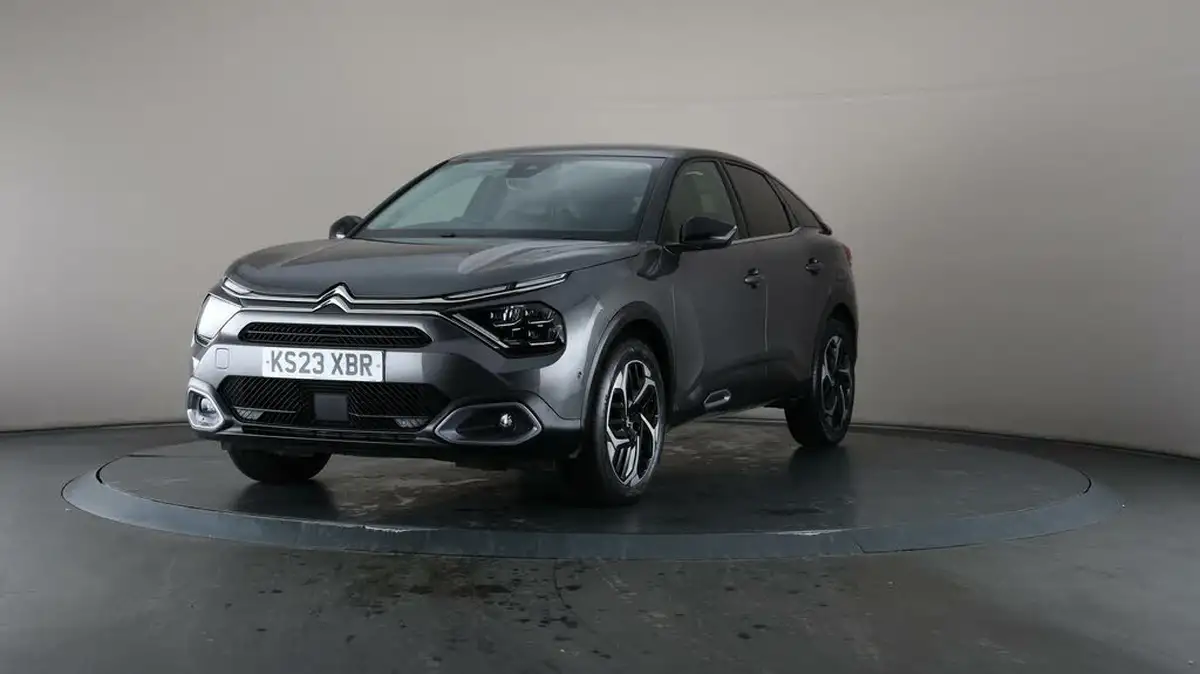 2023-citroen-c4-15bluehdi-shine-plus-big-40