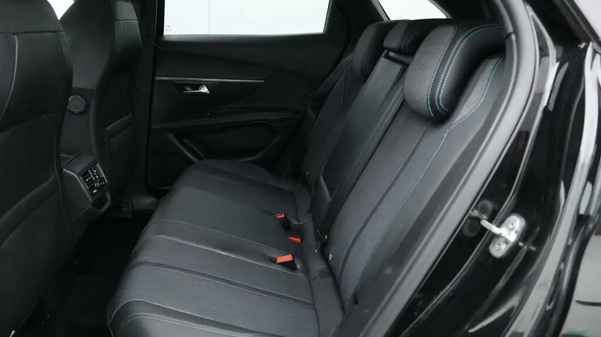 2022-peugeot-3008-suv-15-bluehdi-allure-big-16