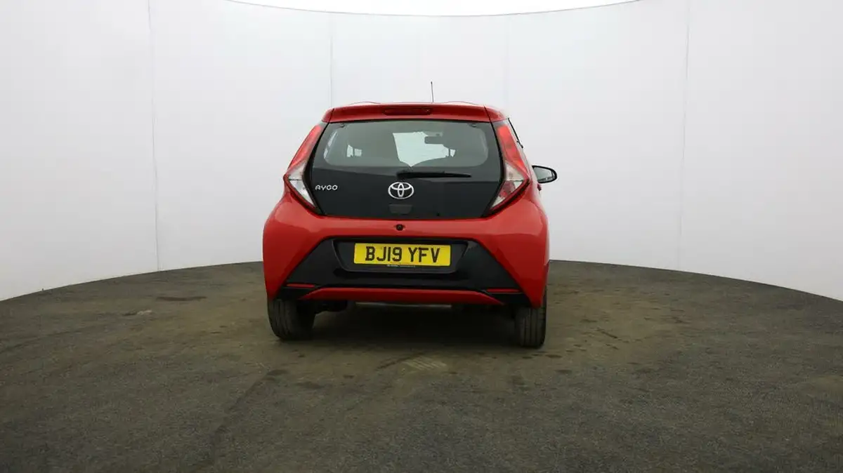 2019-toyota-aygo-10-vvt-i-x-play-big-60