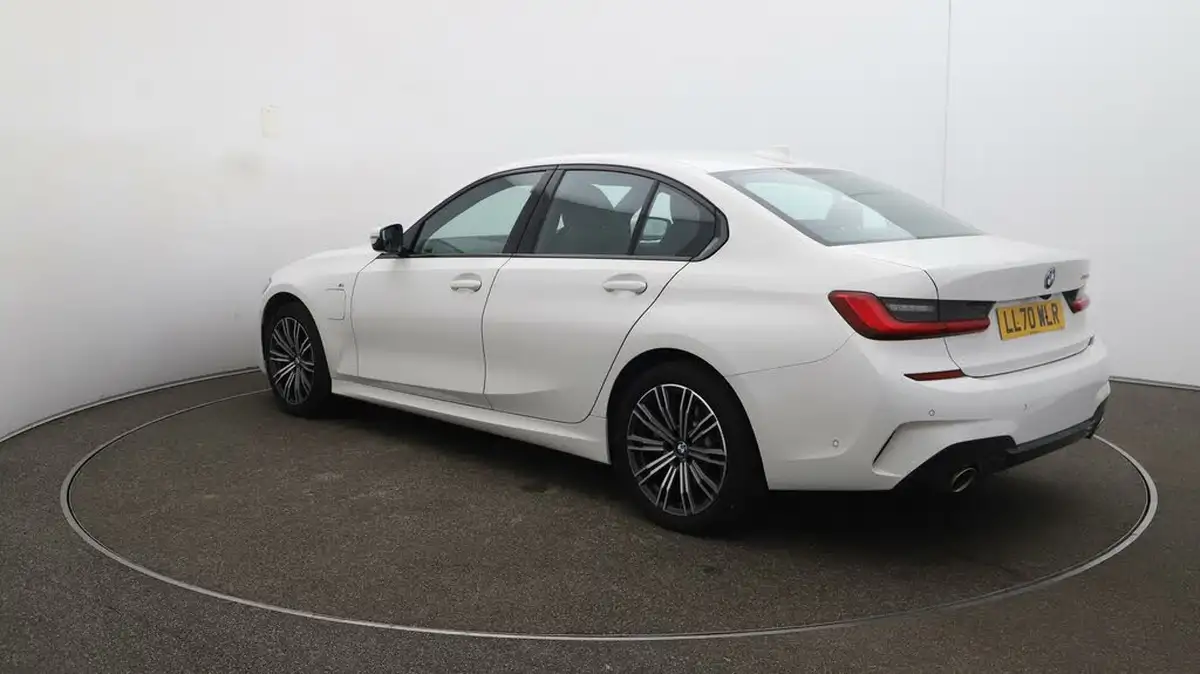 2020-bmw-3-series-20-330e-m-sport-saloon-4d-big-55
