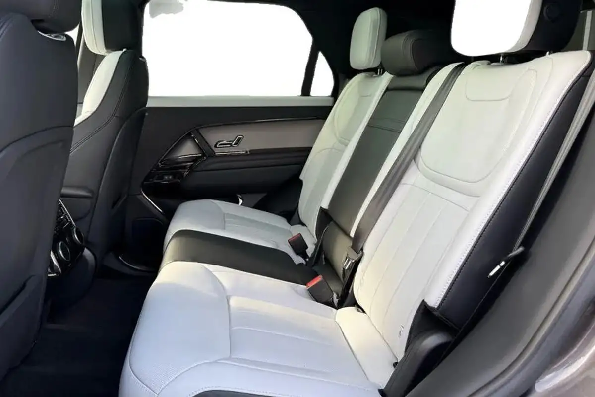 2023-land-rover-range-rover-sport-30-d300-dynamic-se-big-3