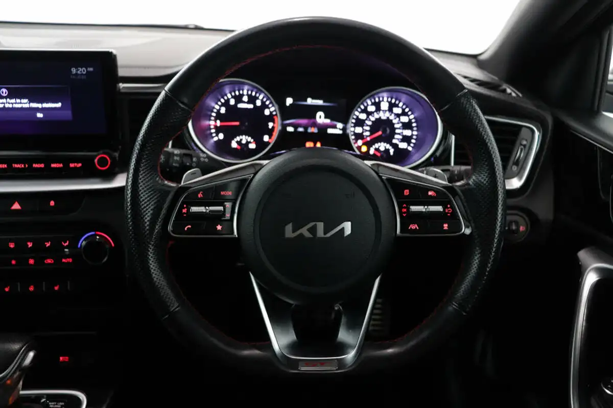 2022-kia-pro-ceed-16-t-gdi-gt-big-13