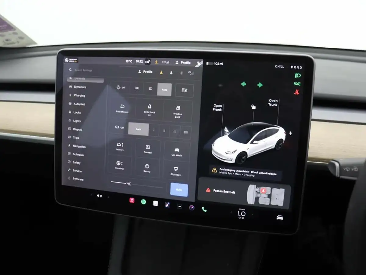 2021-tesla-model-3-e-long-range-awd-big-31