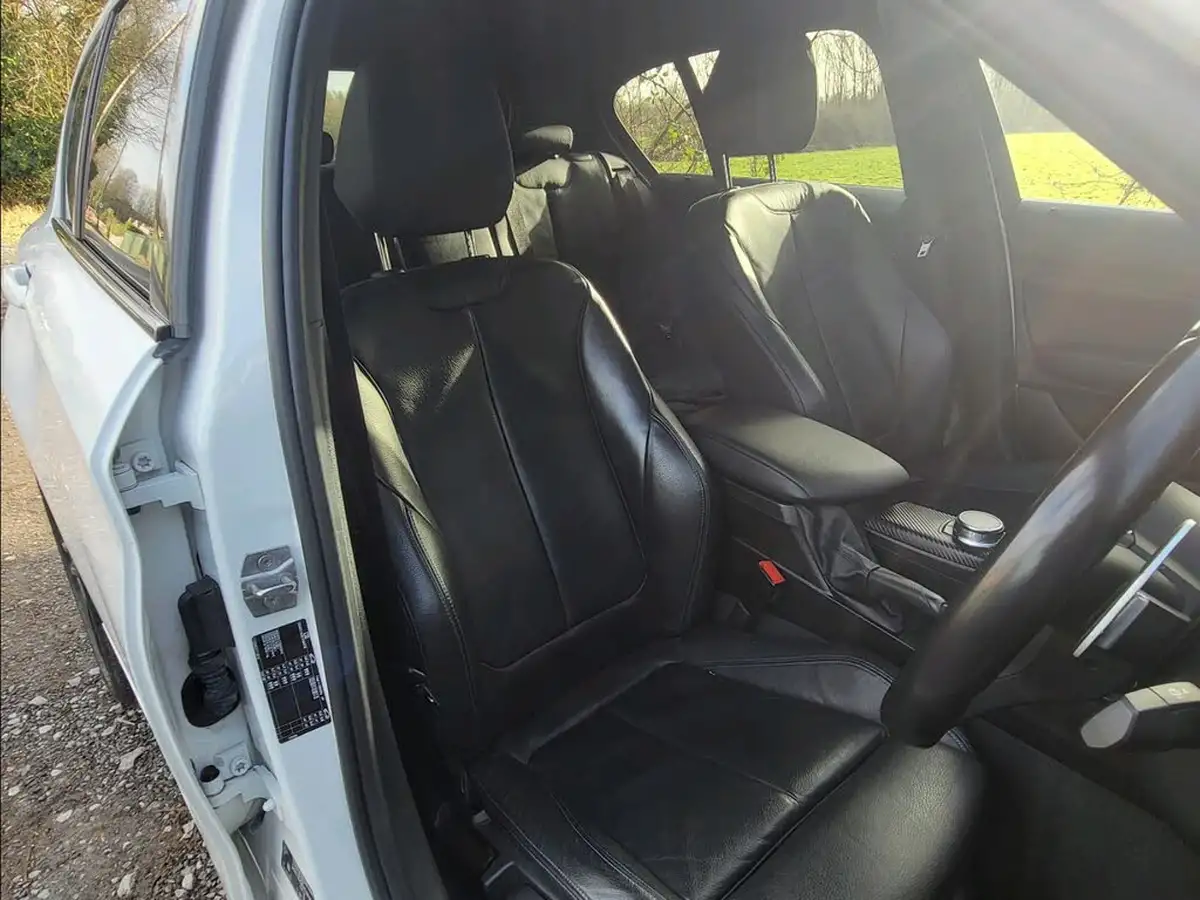 2019-bmw-1-series-30-m140i-shadow-edition-5d-big-3
