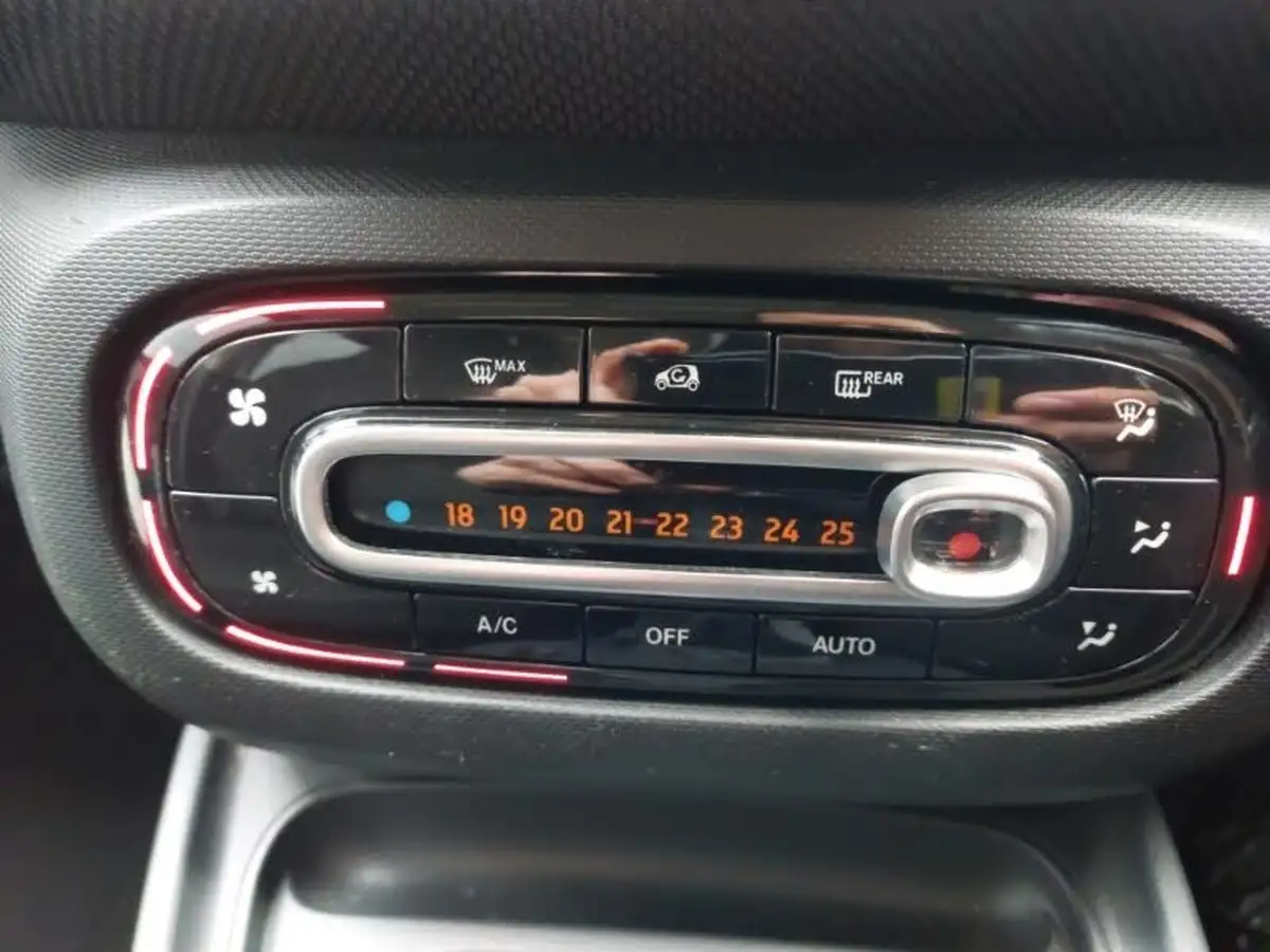 2016-smart-forfour-10-passion-70bhp-ss-big-14