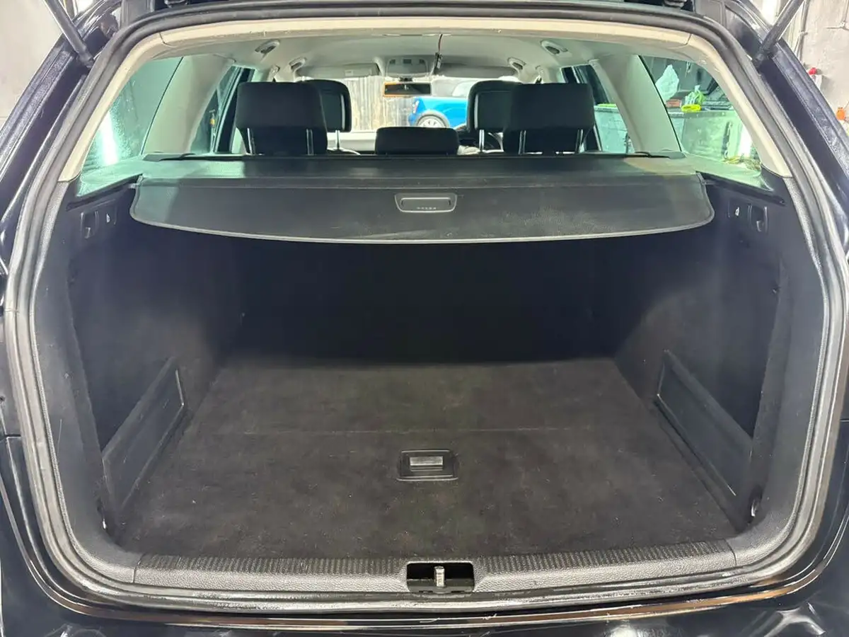 2011-volkswagen-passat-20td-sport-170ps-saloon-4d-big-18