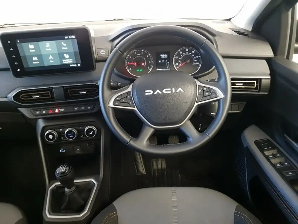 2024-dacia-sandero-stepway-10-tce-extreme-90bhp-big-6