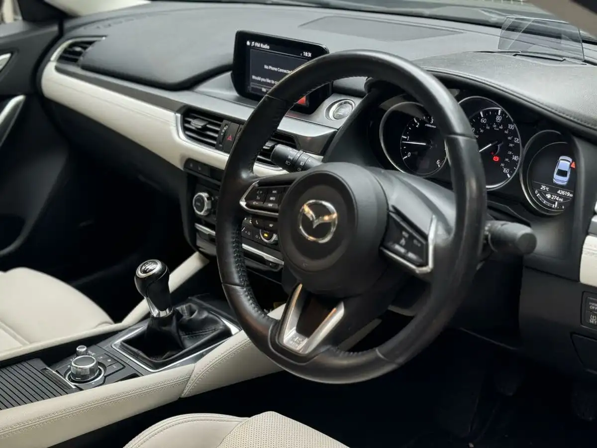 2018-mazda-mazda6-22td-sport-nav-150ps-saloon-4d-big-15