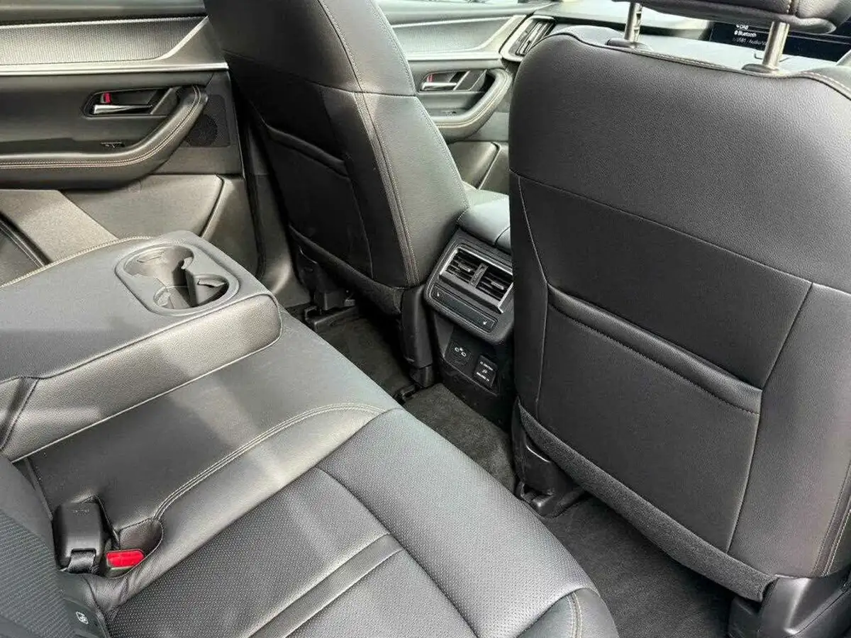 2025-mazda-cx-60-25-e-skyactiv-homura-convenience-driver-assistance-big-23