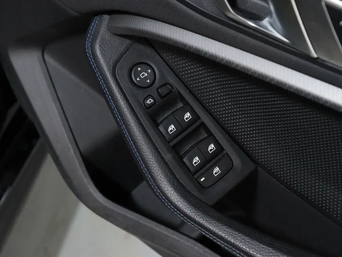 2022-bmw-2-series-15-218i-sport-lcp-coupe-4d-dct-big-39