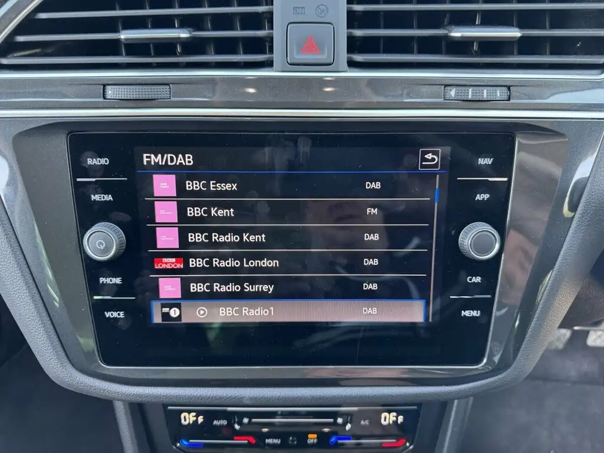 2022-volkswagen-tiguan-15-tsi-life-150ps-dsg-big-58
