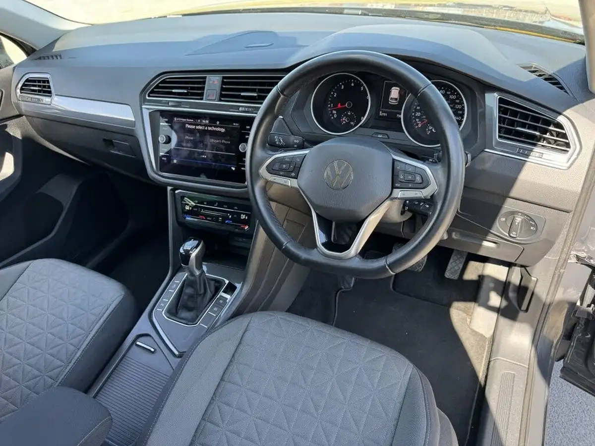 2022-volkswagen-tiguan-15-tsi-life-150ps-dsg-big-10